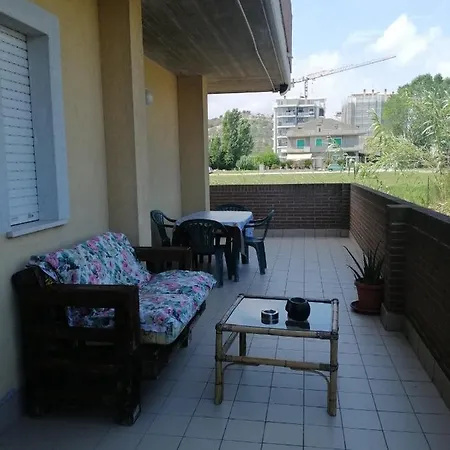 Pian Terreno Ingresso Autonomo Apartamento *